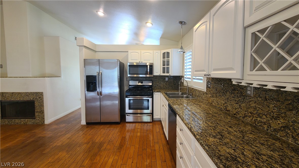 1413 Iron Springs Drive Property Photo 9