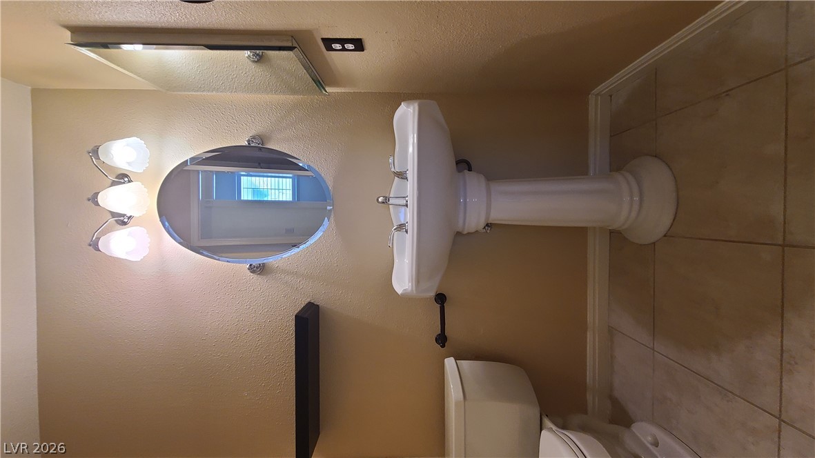 1413 Iron Springs Drive Property Photo 25
