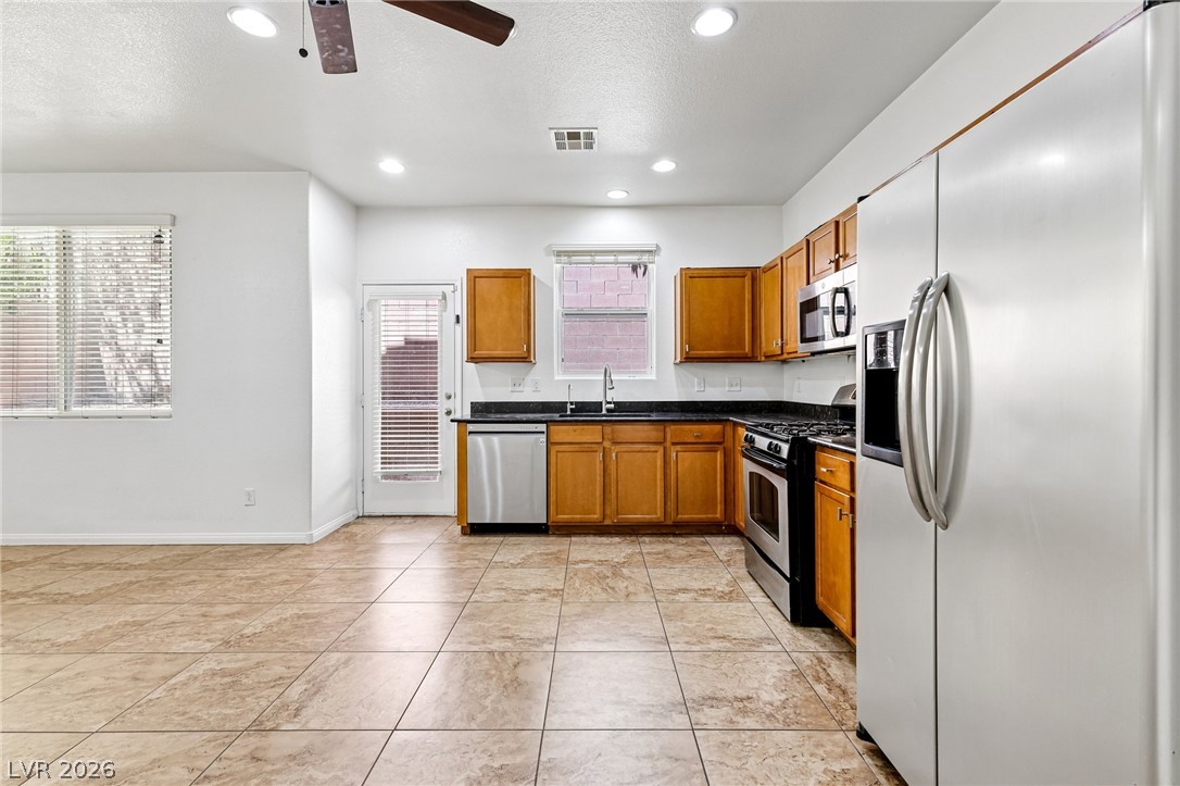 3819 Total Eclipse Street Property Photo 10