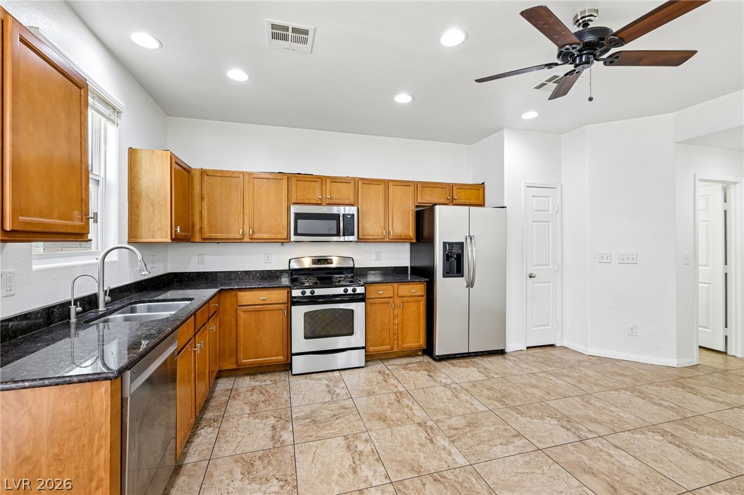 3819 Total Eclipse Street Property Photo 11