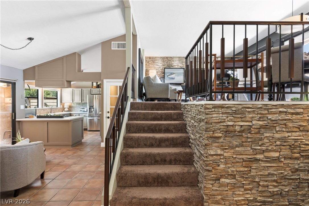 544 Greenbriar Place Property Photo 14