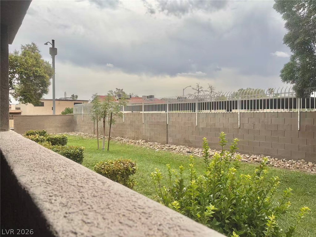 5525 West Flamingo Road 1025 Property Photo 24