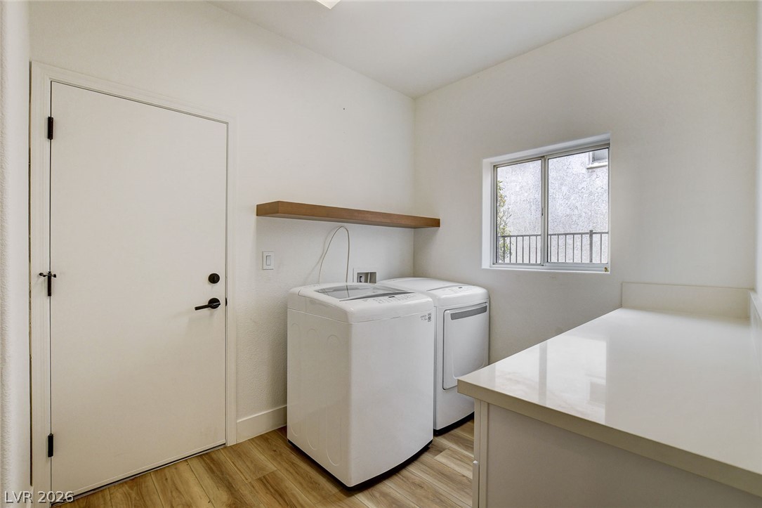 2621 Hanging Rock Drive Property Photo 22