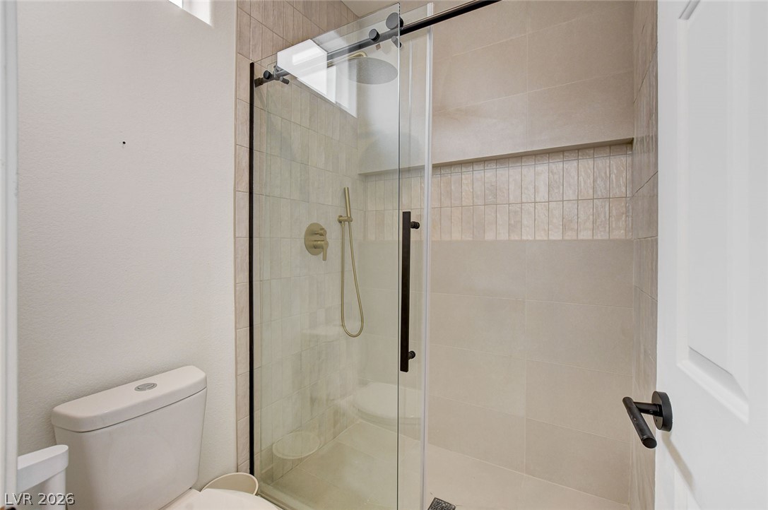 2621 Hanging Rock Drive Property Photo 32