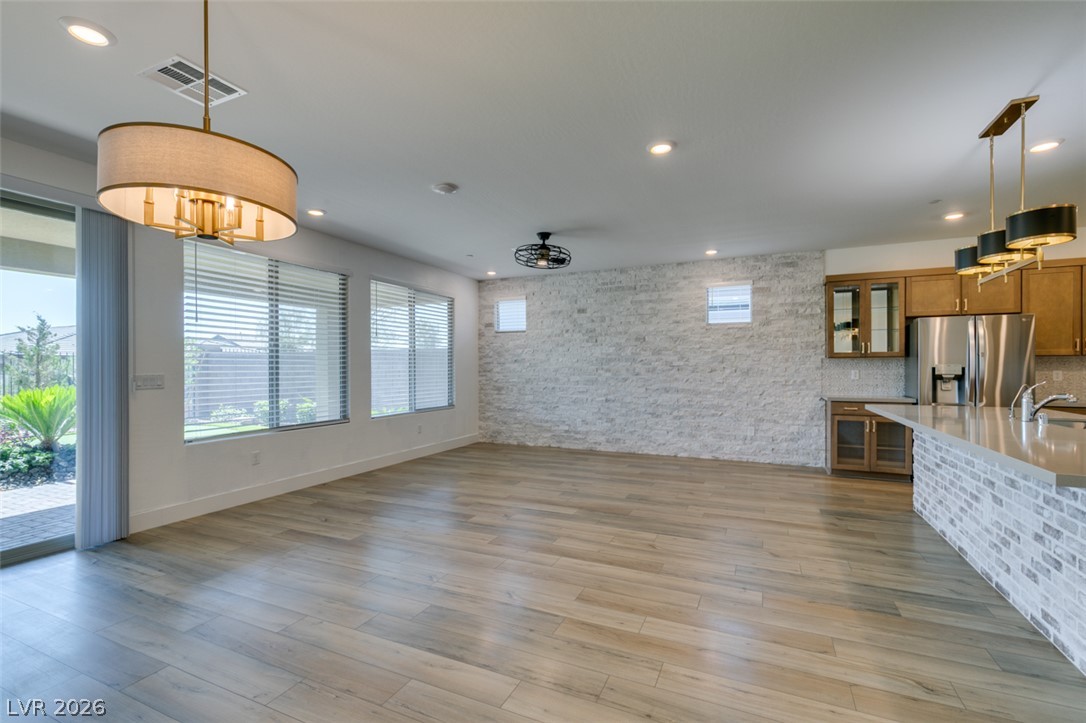 10184 Chrysolite Property Photo 12