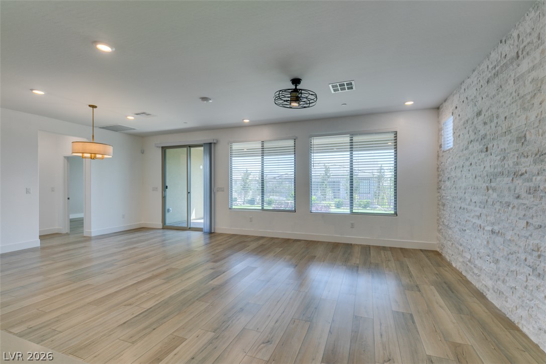 10184 Chrysolite Property Photo 17