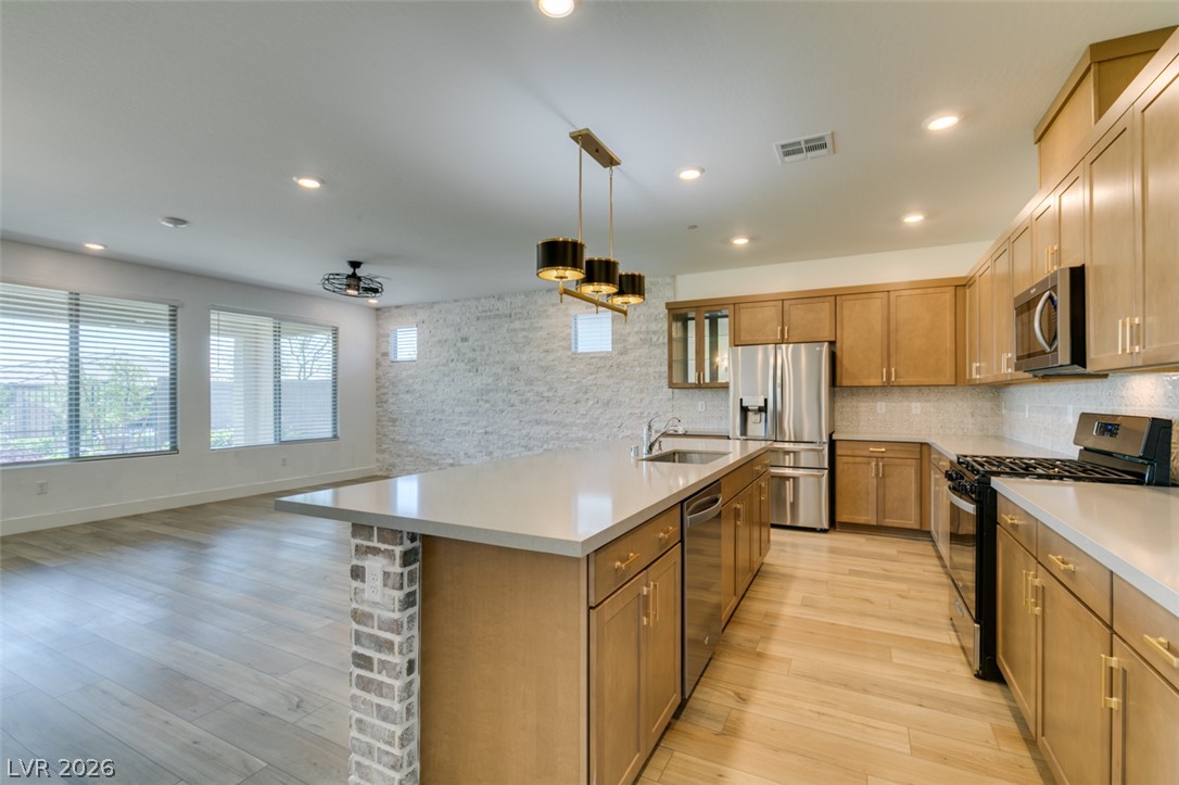 10184 Chrysolite Property Photo 24
