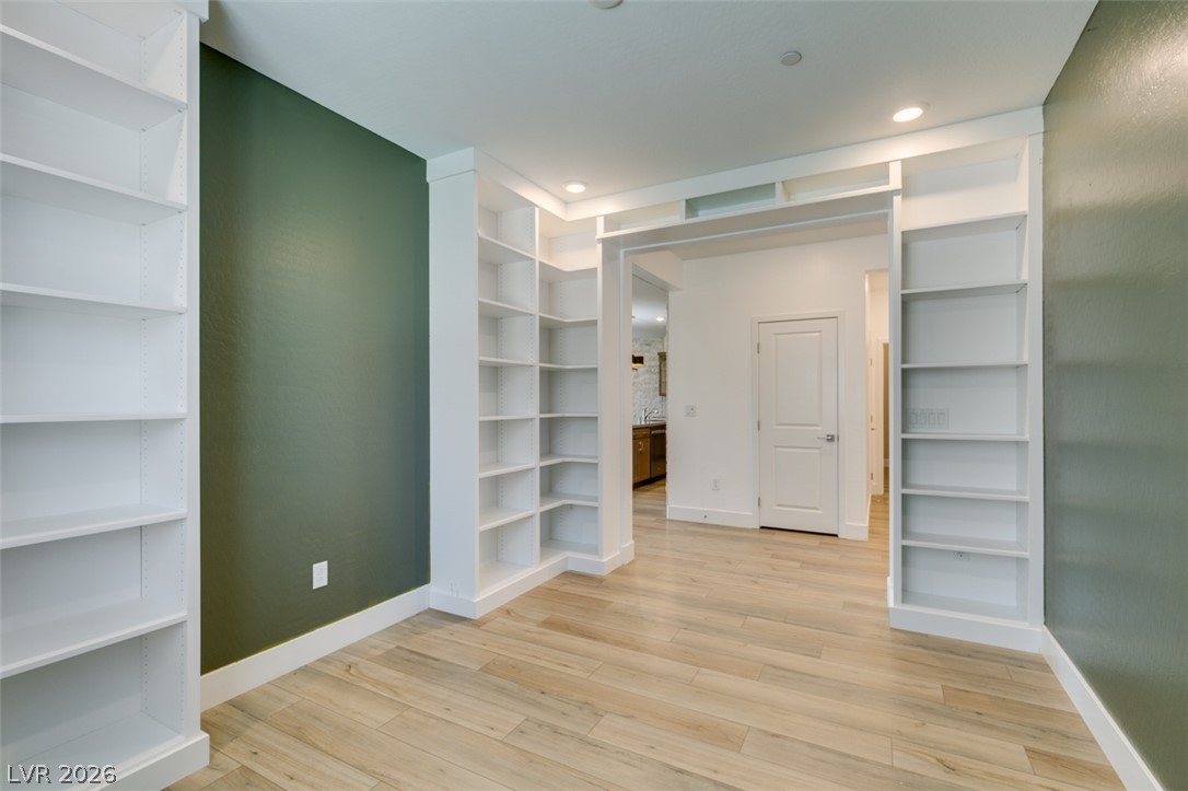10184 Chrysolite Property Photo 30