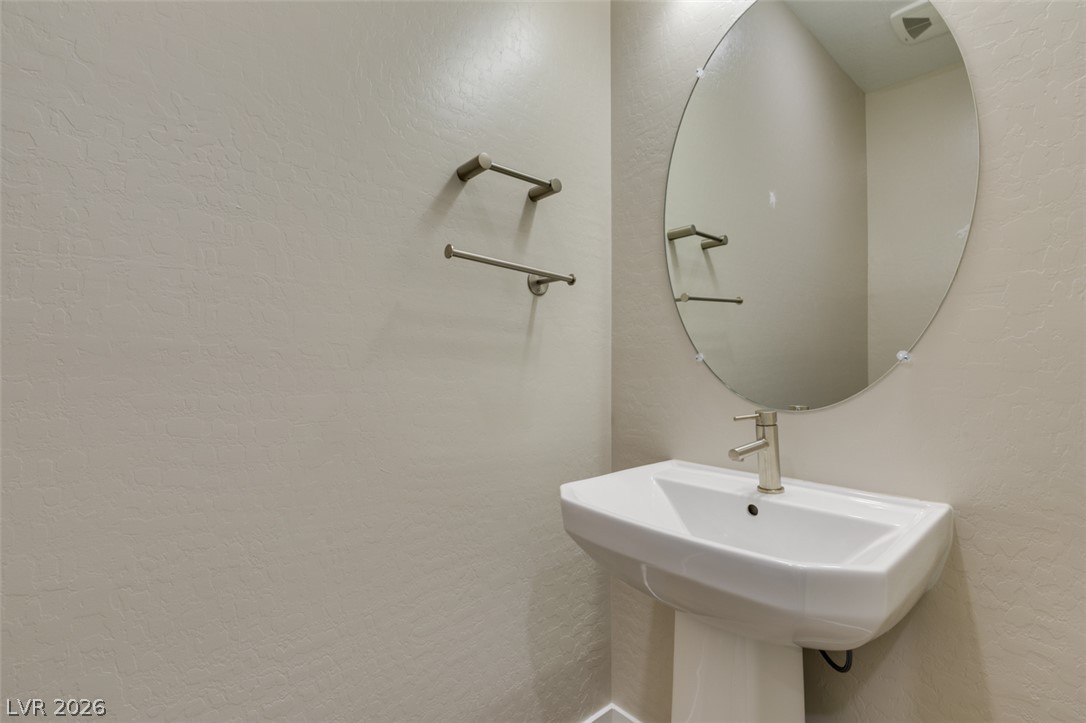 10184 Chrysolite Property Photo 31