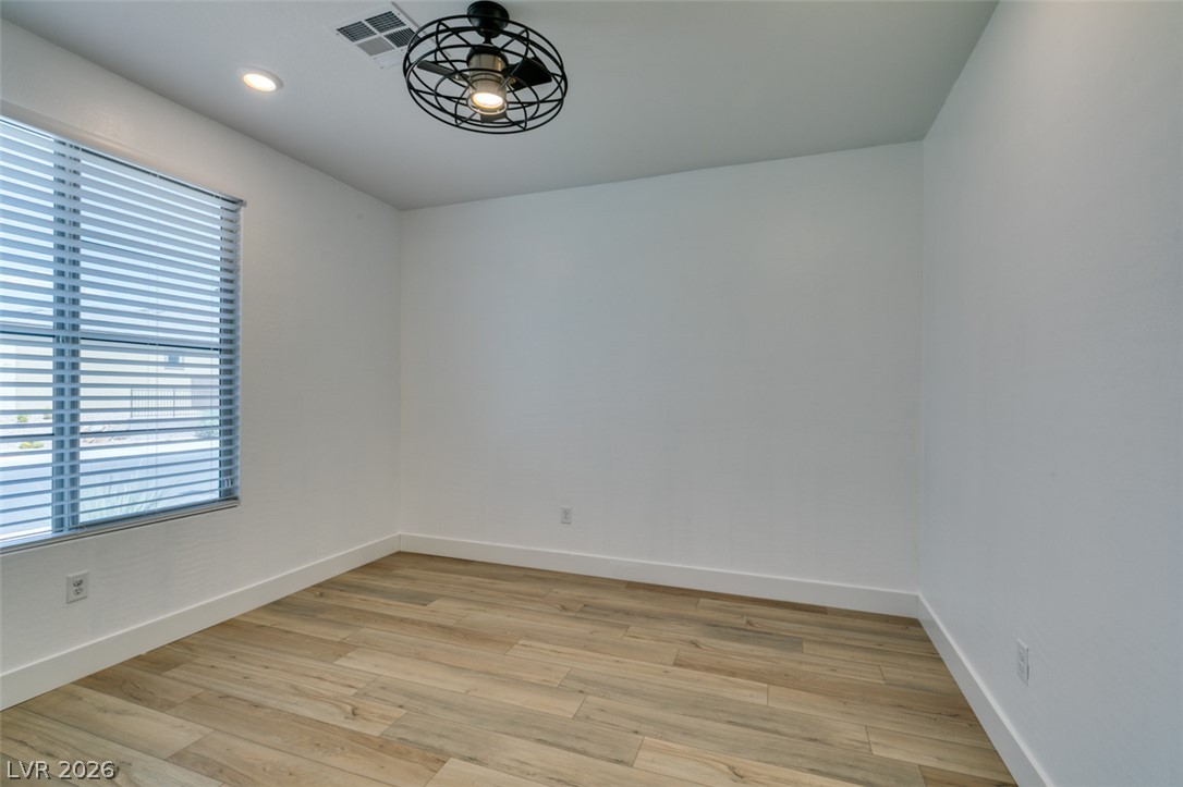 10184 Chrysolite Property Photo 32