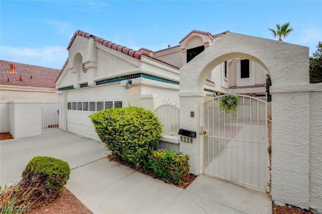 5228 Crooked Sky Circle Property Photo 3