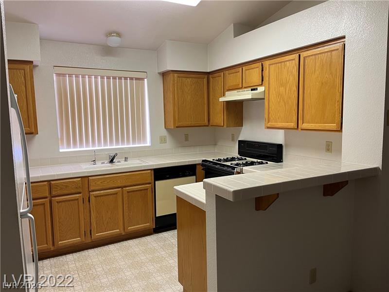 930 Stetson Drive Property Photo 4