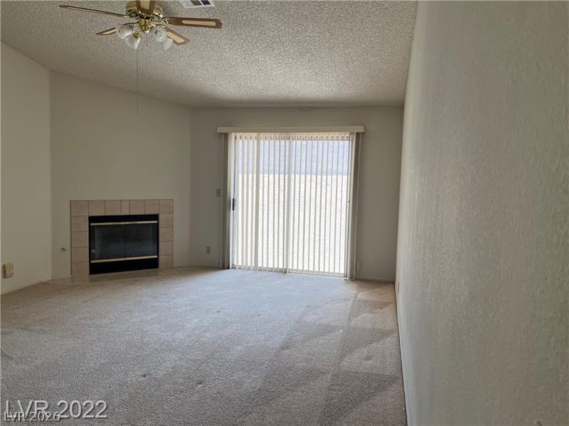 930 Stetson Drive Property Photo 6