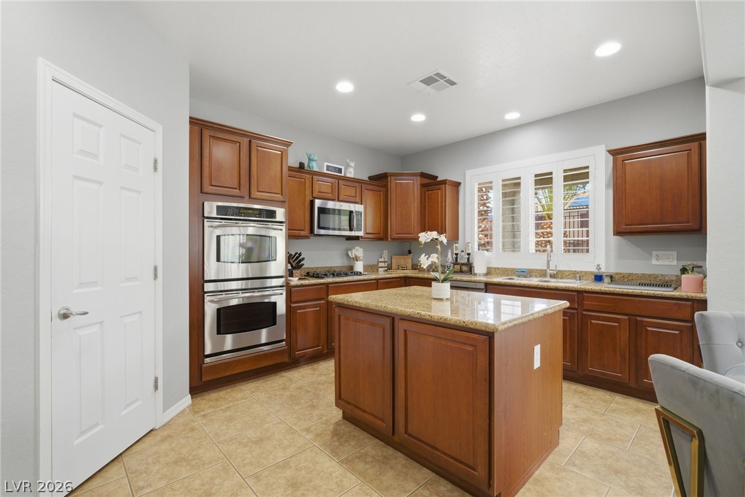 2536 Bechamel Place Property Photo 20