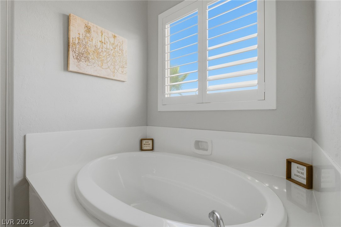 2536 Bechamel Place Property Photo 35