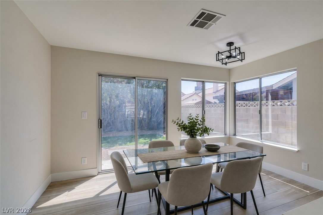 1640 Divinity Street Property Photo 7