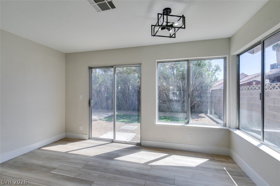 1640 Divinity Street Property Photo 23
