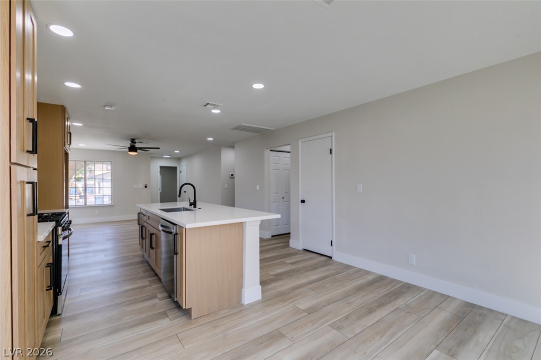 1640 Divinity Street Property Photo 25