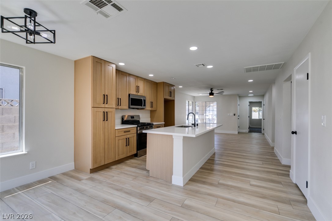 1640 Divinity Street Property Photo 26