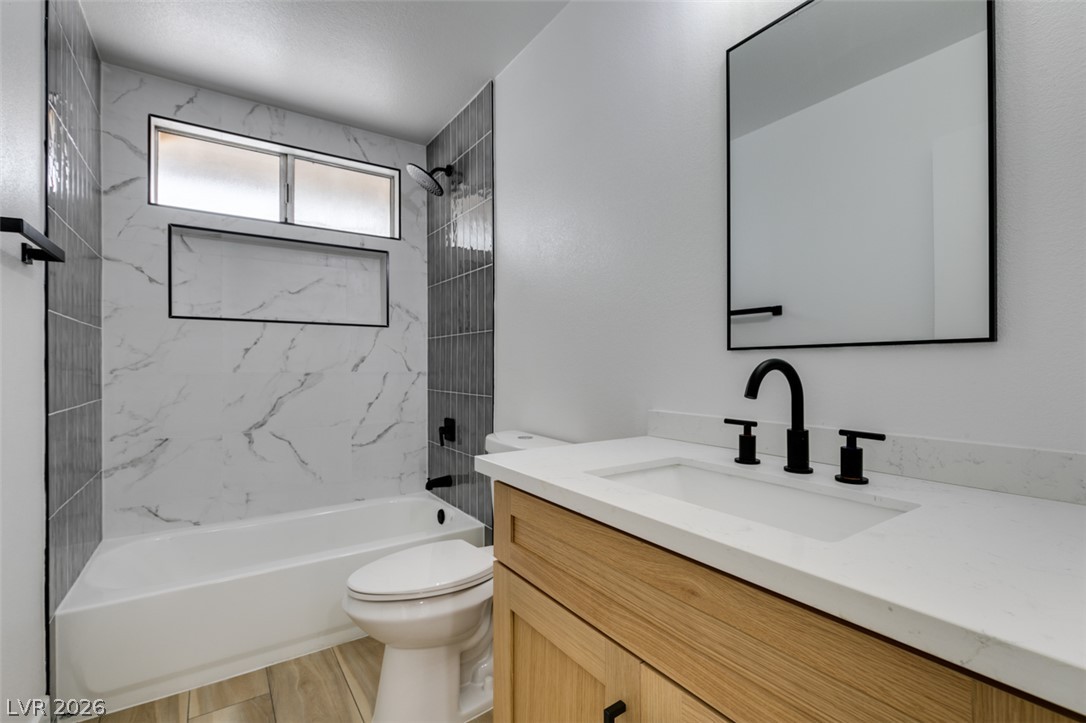 1640 Divinity Street Property Photo 37