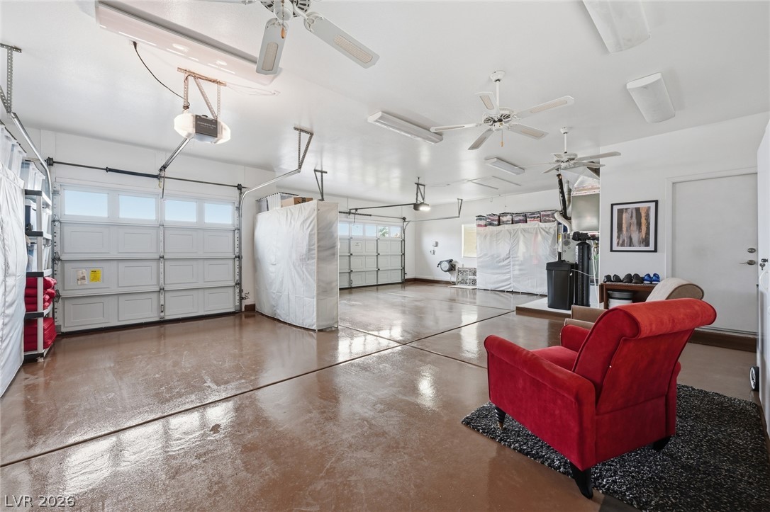 10001 Cresent Creek Drive Property Photo 36