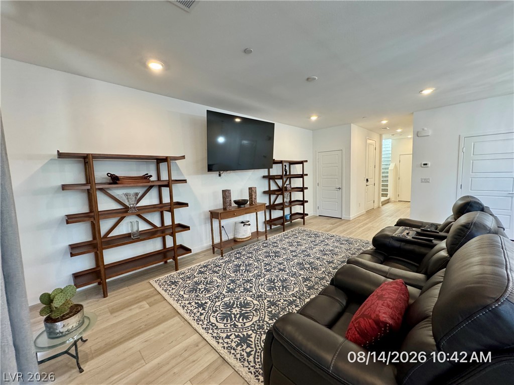 1742 Strada Nathan Property Photo 4