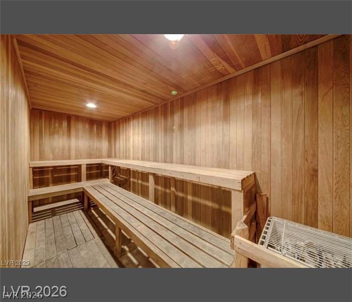 231 West Horizon Ridge Parkway 1126 Property Photo 19