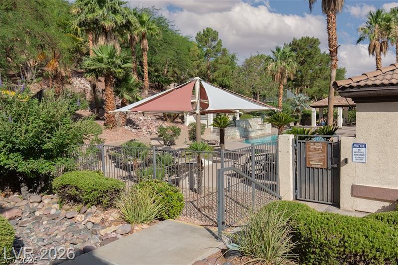 231 West Horizon Ridge Parkway 1126 Property Photo 23