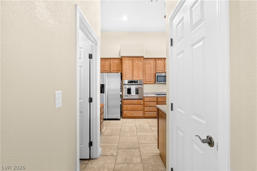 2058 Poetry Avenue Property Photo 9