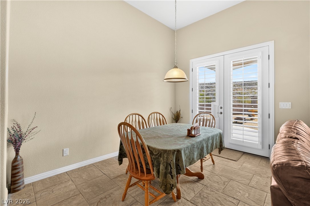 2058 Poetry Avenue Property Photo 12