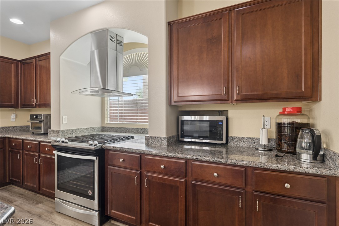 8194 Duncan Peak Court Property Photo 15