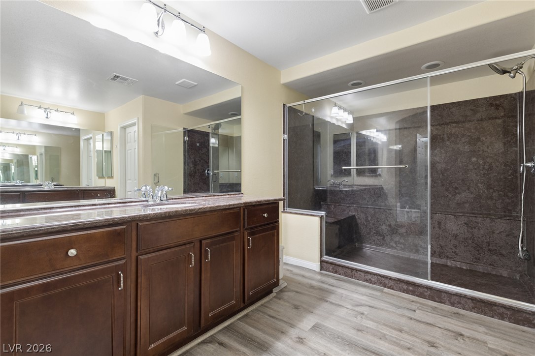 8194 Duncan Peak Court Property Photo 23