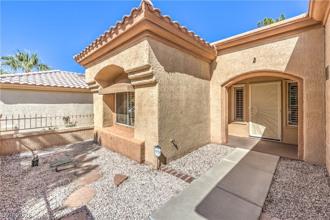 2330 Spring Water Drive Property Photo 5
