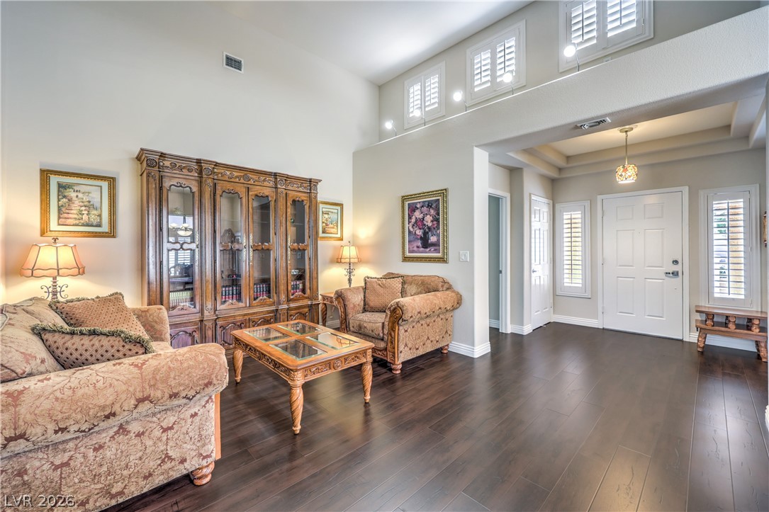 2330 Spring Water Drive Property Photo 6