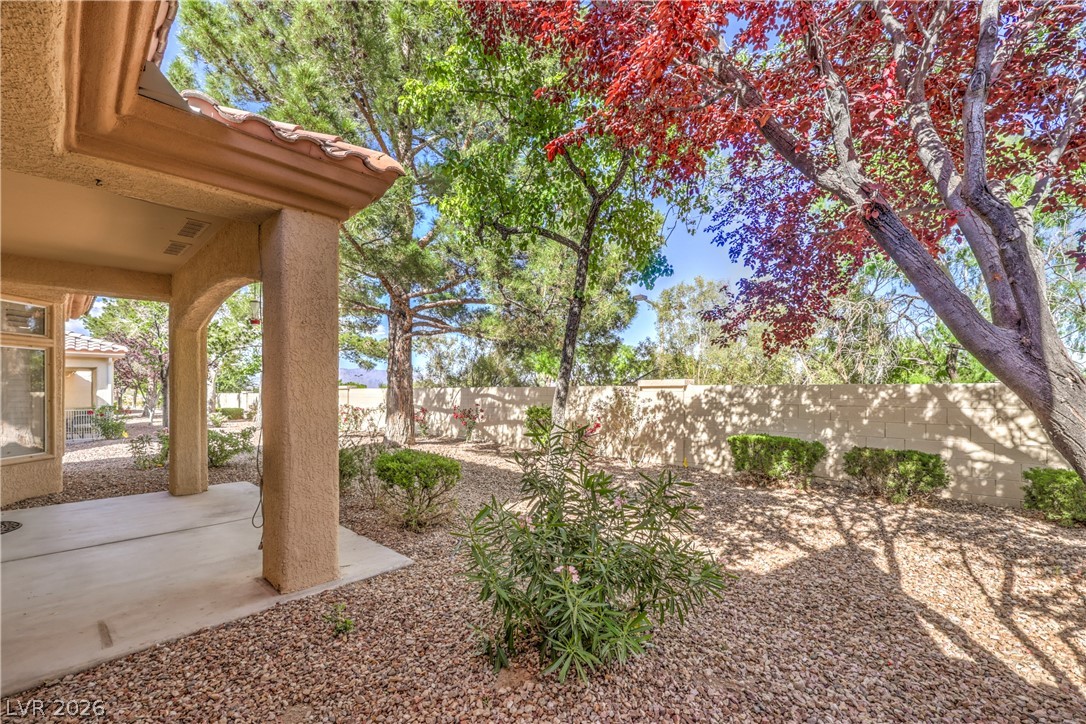 2330 Spring Water Drive Property Photo 24