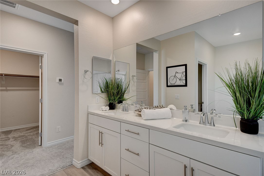 600 North Carriage Hill Drive 1039 Property Photo 49