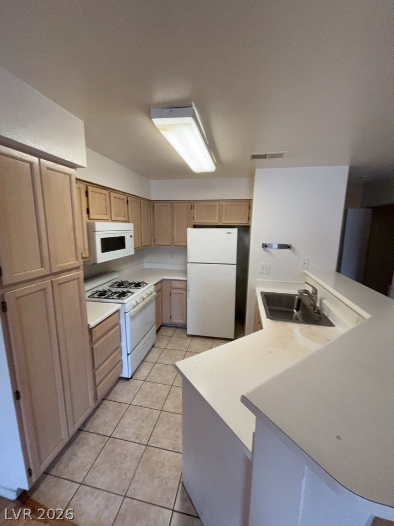 5415 West Harmon Avenue 2010 Property Photo 2