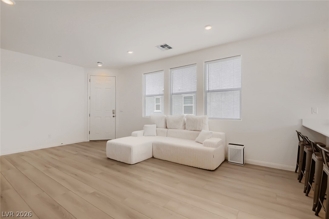 9576 Marsh Aster Street Property Photo 6