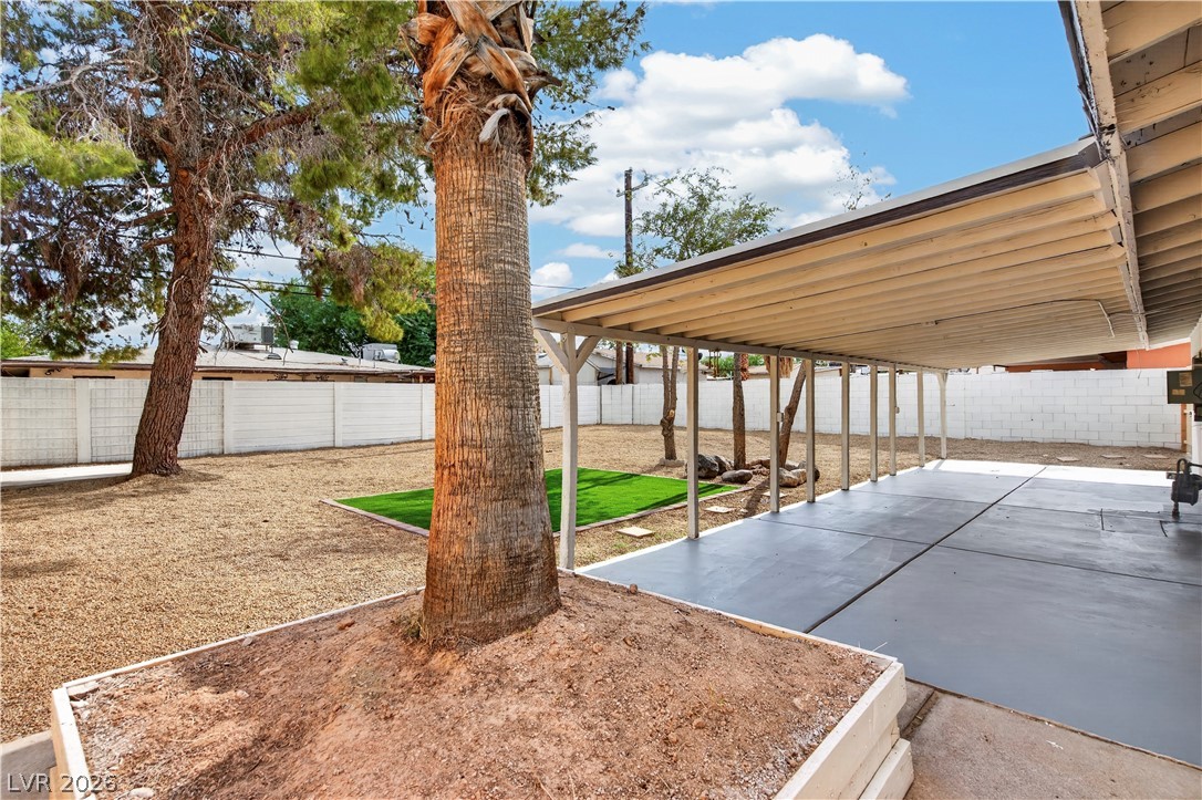 4289 Vegas Valley Drive Property Photo 16