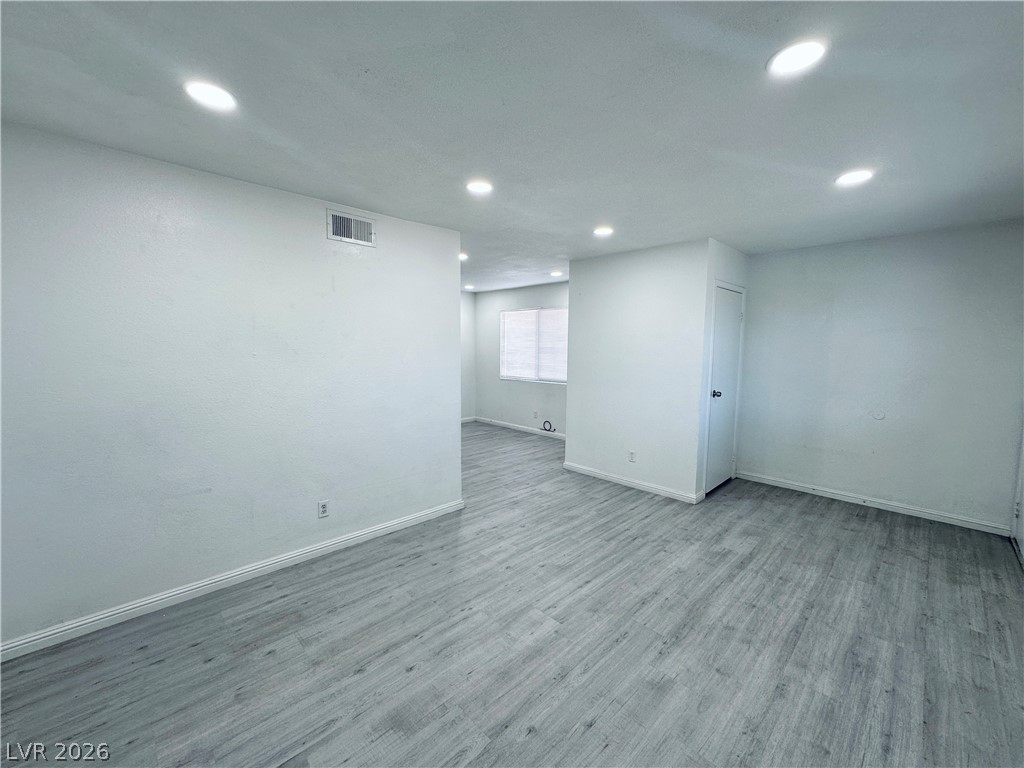 4225 Stewart Avenue 4 Property Photo 3