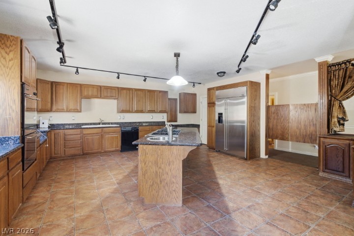 3910 White Fir Way Property Photo 18