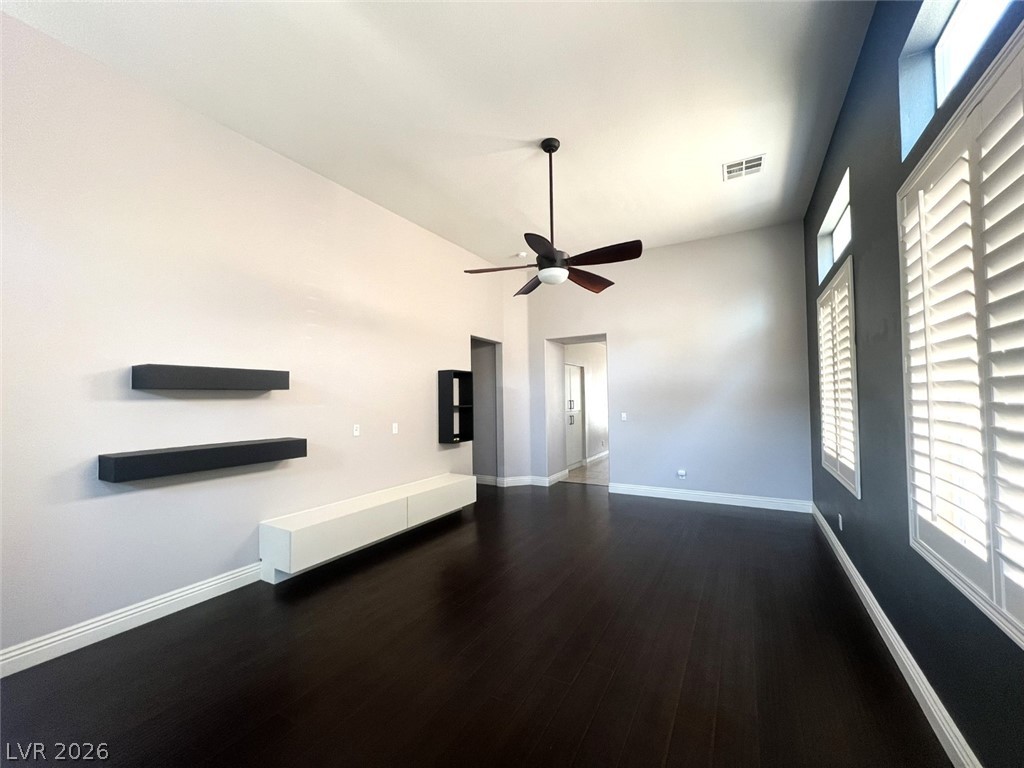 5923 Poplar Tree Street Property Photo 2