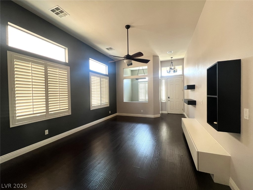 5923 Poplar Tree Street Property Photo 3