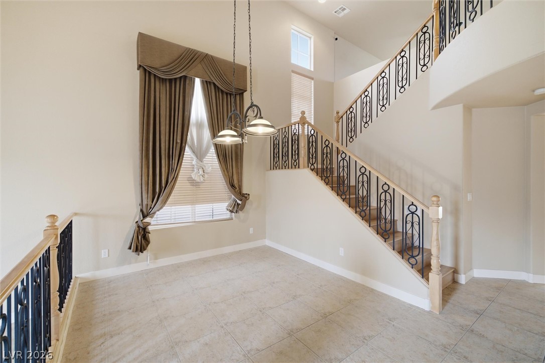 28 Glaring Court Property Photo 7