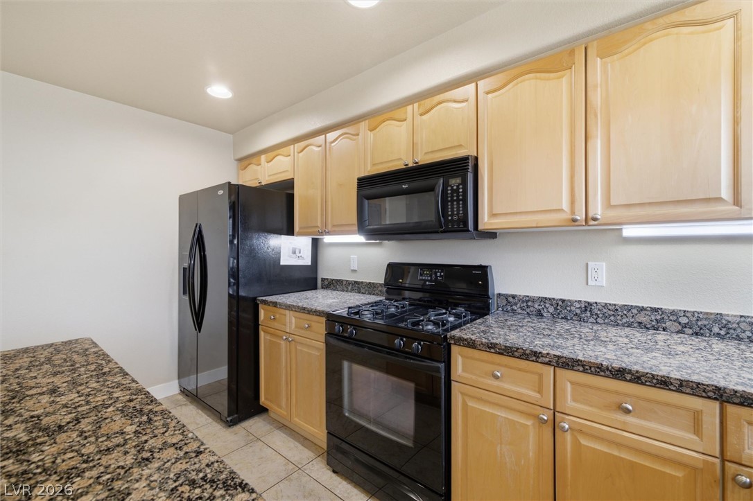 28 Glaring Court Property Photo 15