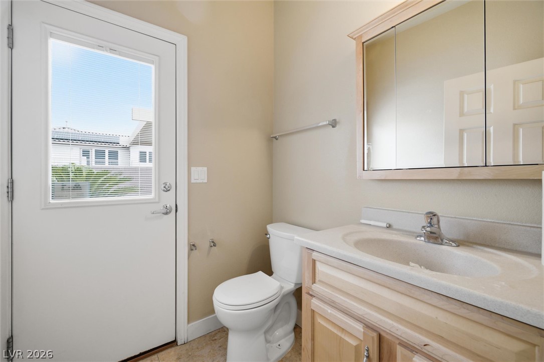 28 Glaring Court Property Photo 17
