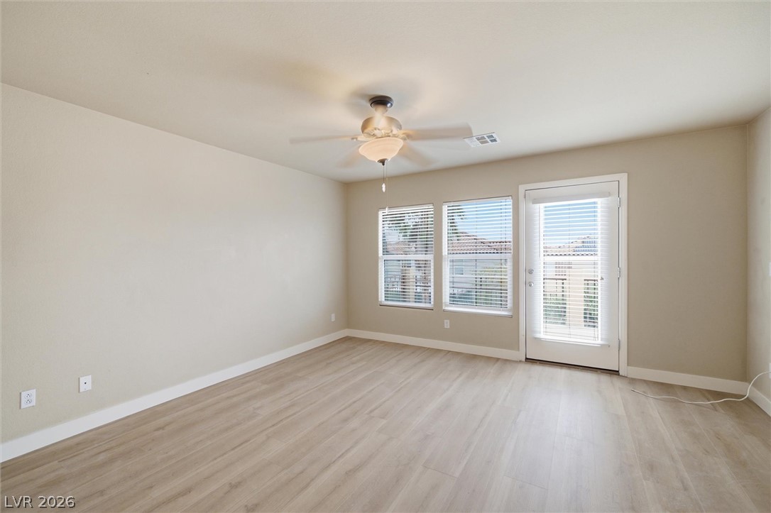 28 Glaring Court Property Photo 20