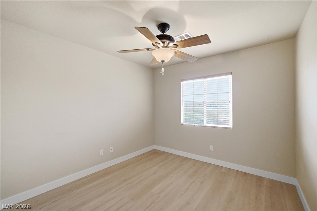 28 Glaring Court Property Photo 26
