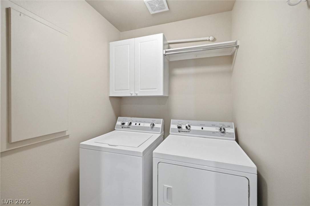 28 Glaring Court Property Photo 28