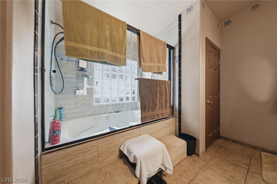 5808 Shoko Bay Court Property Photo 21